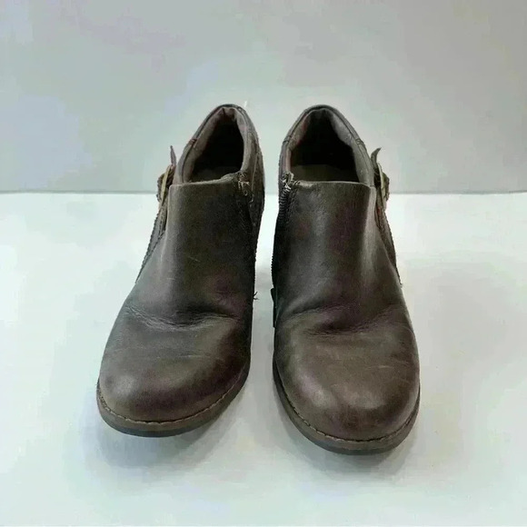 Clarks Bendables Brown Leather Ankle Booties with Heel Womens Shoes Size 6 - Picture 2 of 11